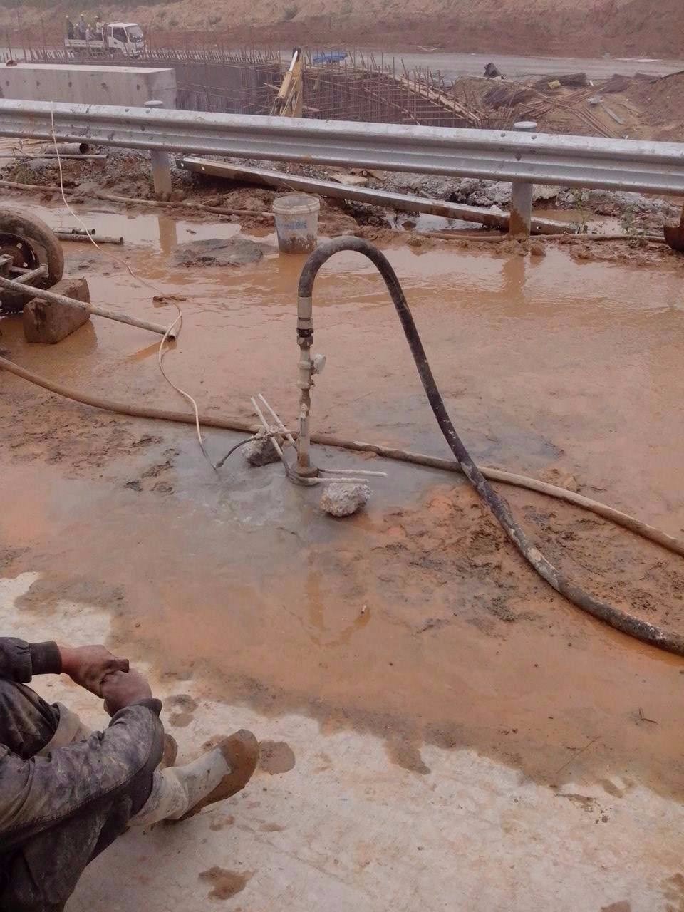 凤山路基压密注浆