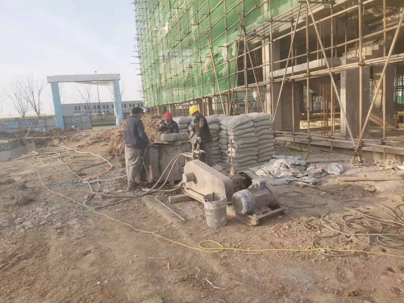 凤山别墅下沉注浆