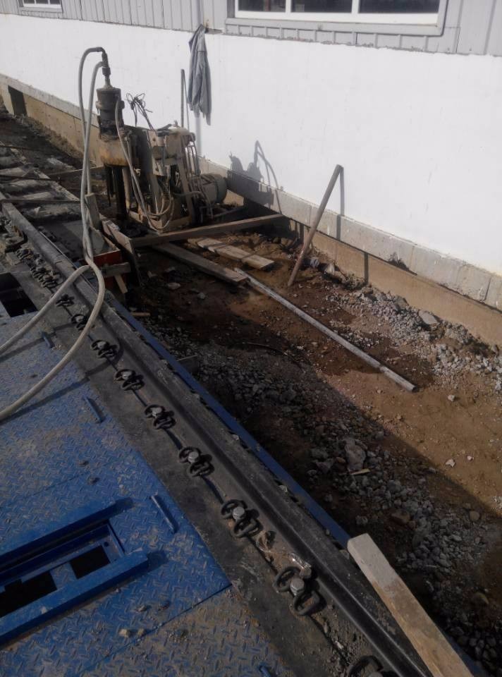 凤山注浆治理铁路高路基沉陷病害